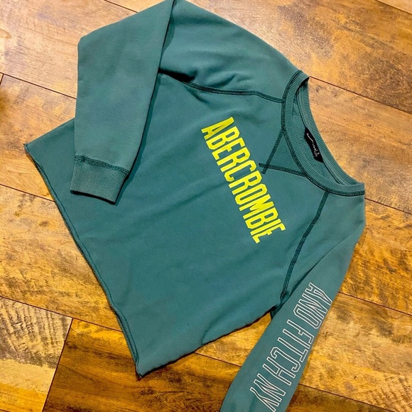 Abercrombie & Fitch Tops - ABERCROMBIE & FITCH Green Cropped Sweatshirt, Sz S